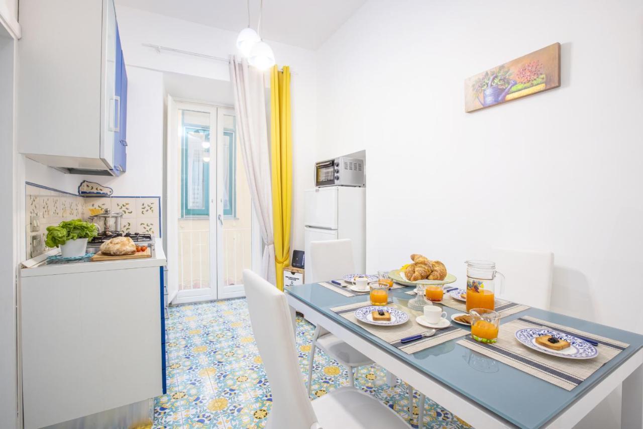 Brezza Marina-Authentic Sorrento Flat By The Beach Extérieur photo