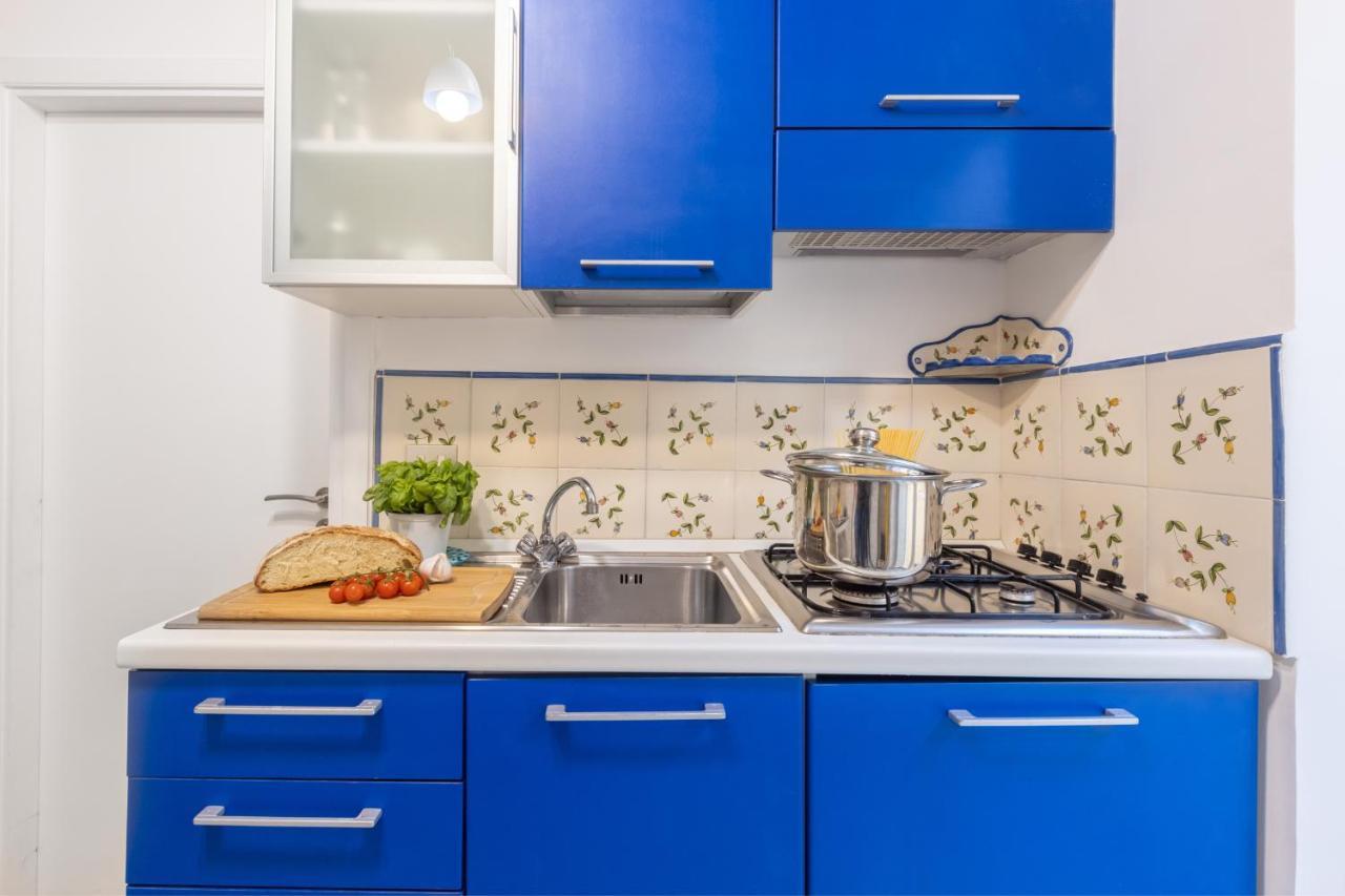 Brezza Marina-Authentic Sorrento Flat By The Beach Extérieur photo