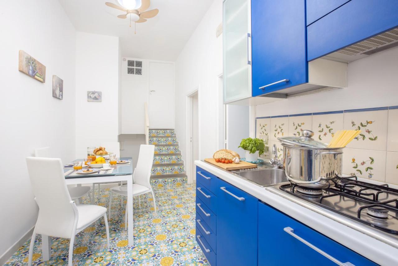 Brezza Marina-Authentic Sorrento Flat By The Beach Extérieur photo